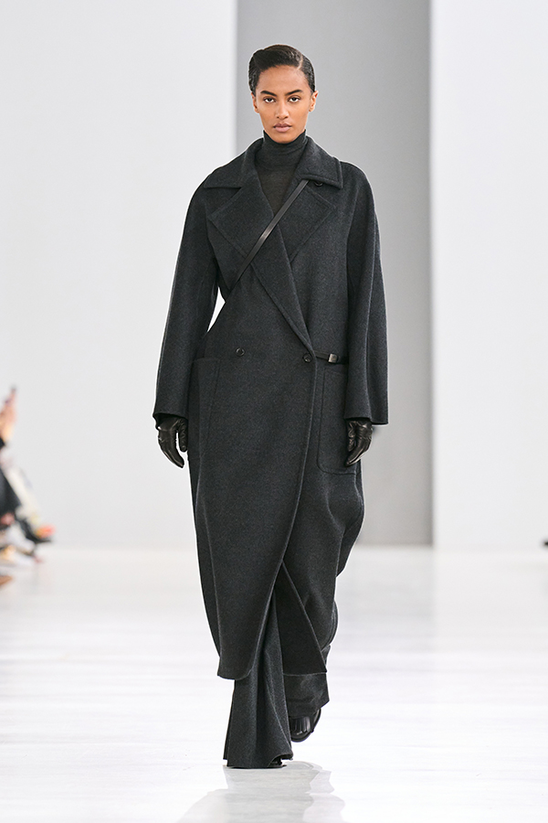 Defile Automne Hiver 2024 Max Mara